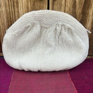 60’s zipper top White Beaded Clutch